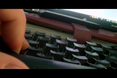 Sarah Blake Femdomme - Fingernails Tapping While Typing